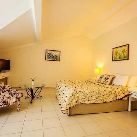 Hotel Paradise Garden 3*